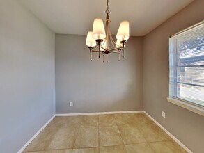 722 E Brown Ln in Deer Park, TX - Building Photo - Building Photo