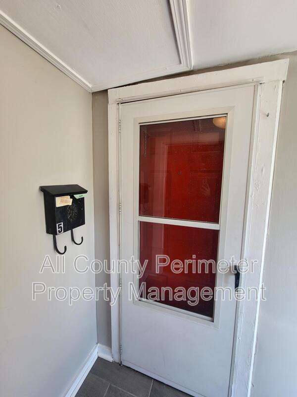 3631 Washington St in College Park, GA - Building Photo - Building Photo