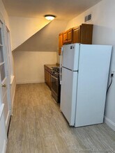 14 Cerretta St in Stamford, CT - Foto de edificio - Building Photo