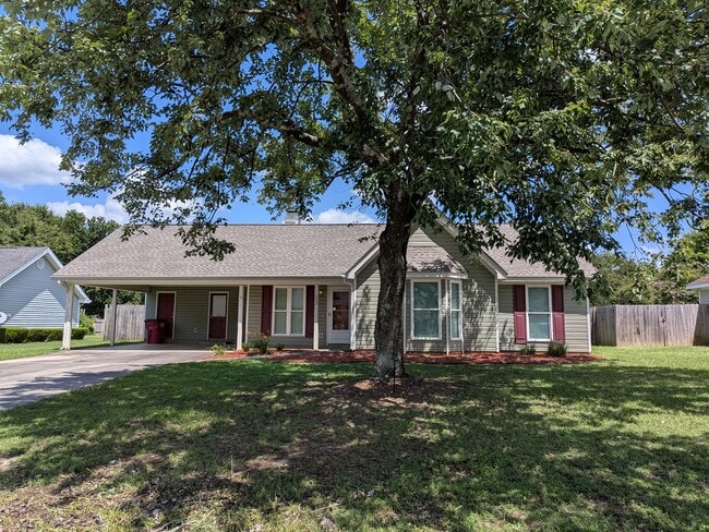 223 Ridge Bend Dr in Centerville, GA - Building Photo - Building Photo