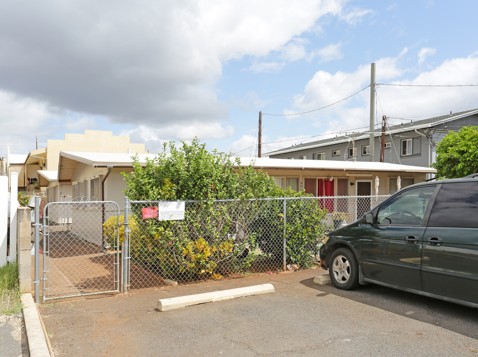 94-953 Awanei St in Waipahu, HI - Building Photo