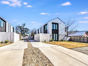 7505 Wynne Ln in Austin, TX - Building Photo - Building Photo