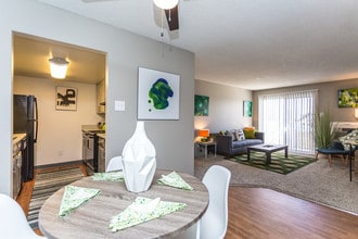 Oslo in Northglenn, CO - Building Photo - Interior Photo