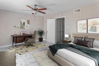 Sharpstown Manor in Houston, TX - Building Photo - Building Photo