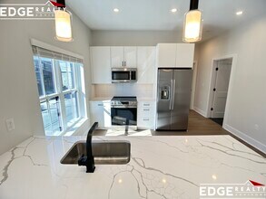 9 Newton St, Unit 101 in Boston, MA - Foto de edificio - Building Photo
