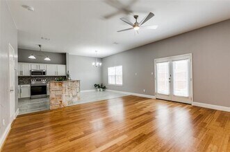 17454 Energy Ln in Dallas, TX - Building Photo - Building Photo