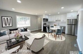 270 East St in Plainville, CT - Building Photo - Building Photo