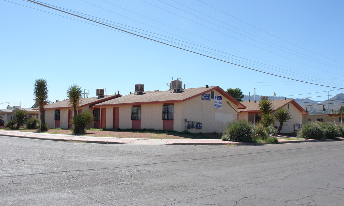 4530 Moonlight Ave in El Paso, TX - Building Photo