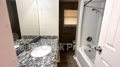 1803 Fox Ave in Moore, OK - Building Photo - Building Photo