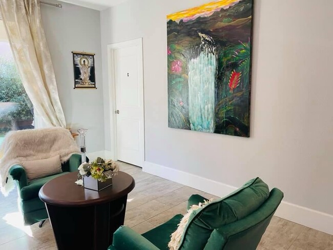 1206 Campania Way, Unit D in Salinas, CA - Foto de edificio - Building Photo