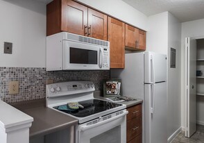 Pikeview Manor Apartments