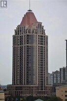 4090 Living Arts Dr in Mississauga, ON - Building Photo