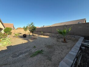 11553 E 35th St in Yuma, AZ - Foto de edificio - Building Photo