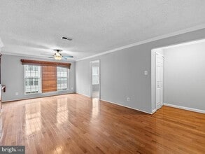 1109 Huntmaster Terrace NE in Leesburg, VA - Building Photo - Building Photo
