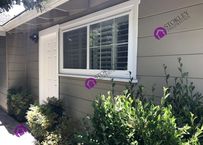 property at 562 Merriewood Dr