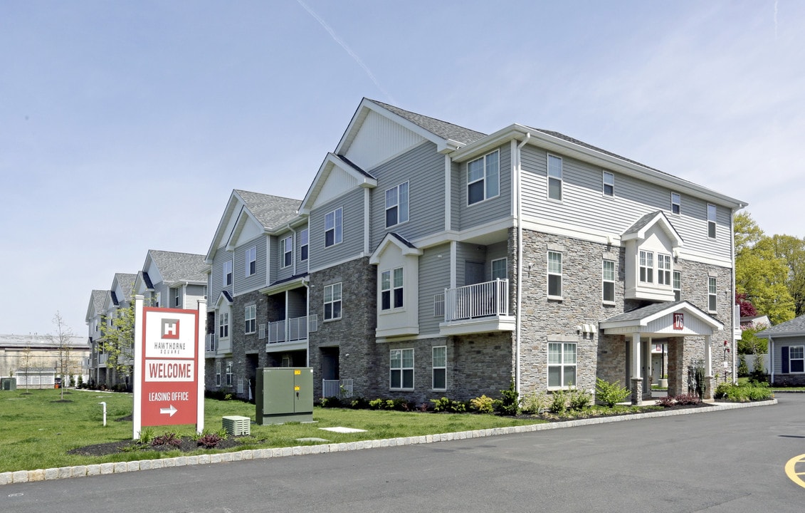 Hawthorne Square in Hawthorne, NJ - Foto de edificio