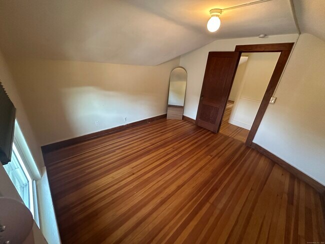 32 S Elm St in Wallingford, CT - Building Photo - Building Photo