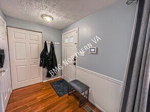 7520 Aspenpark Rd in Lorton, VA - Building Photo - Building Photo