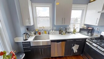 6 Hinckley St, Unit 1 in Somerville, MA - Building Photo