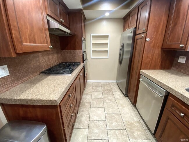 1714 Wollacott St in Redondo Beach, CA - Building Photo - Building Photo