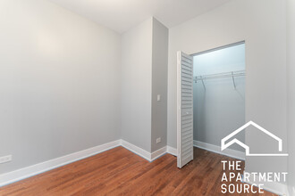 2659 W Homer St, Unit 2F in Chicago, IL - Foto de edificio - Building Photo