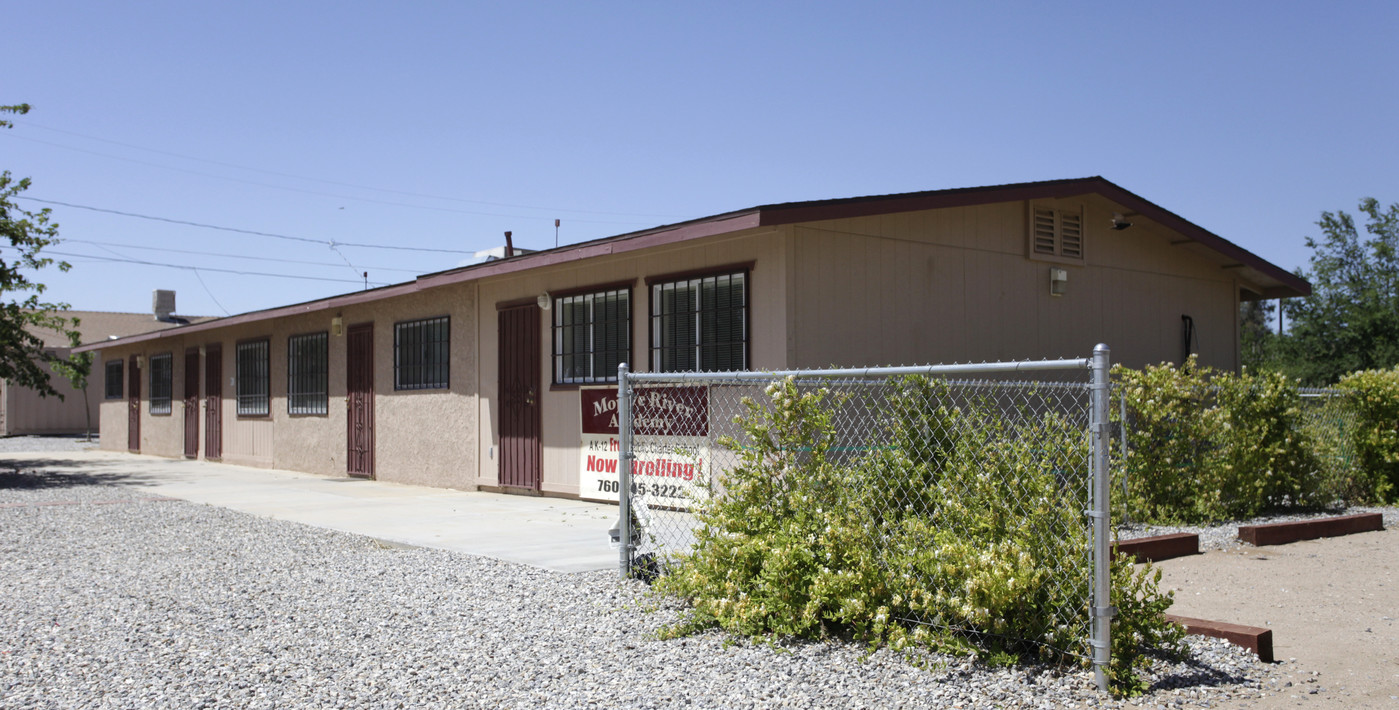 Pearmain Street Building in Adelanto, CA - Building Photo