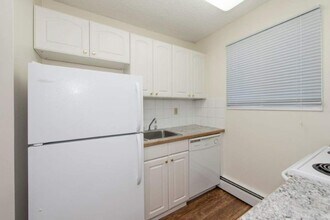 Miramichi Apartments in Calgary, AB - Building Photo - Building Photo