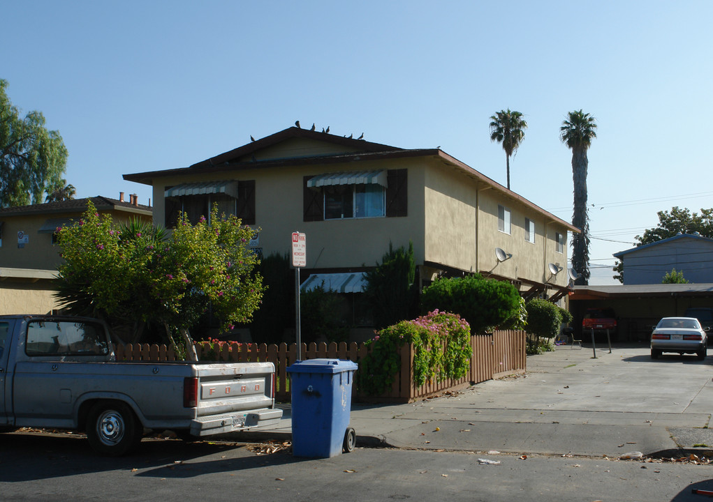 1820 Welch Avenue in San Jose, CA - Building Photo