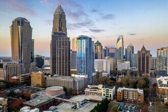 Avenue Condominiums in Charlotte, NC - Building Photo - Building Photo