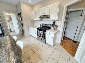 107 Columbia St, Unit 3 in Cambridge, MA - Building Photo - Building Photo