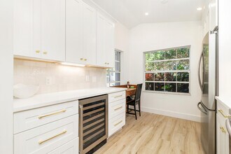 15 Commodore Pl in Palm Beach Gardens, FL - Building Photo - Building Photo