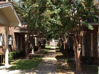 Andrew Apartments in Biloxi, MS - Foto de edificio - Building Photo