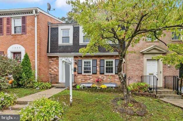 property at 3965 Pepperidge Ct