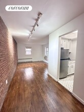 53 W 76th St in New York, NY - Building Photo - Building Photo