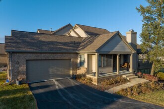 Oakbrook Villas in Ann Arbor, MI - Building Photo - Building Photo