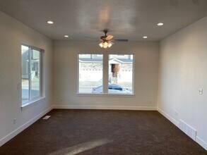 1643 N 3740 W in Lehi, UT - Building Photo - Building Photo