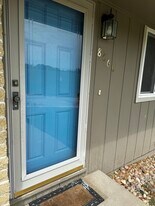 8060 Seymour St in Ralston, NE - Building Photo