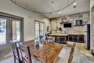 Preserve at Old Dowlen in Beaumont, TX - Foto de edificio - Interior Photo