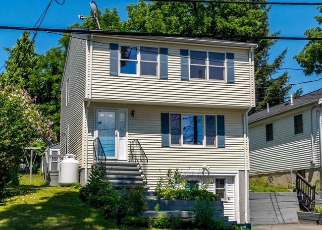 20 Smart St in Waltham, MA - Building Photo - Building Photo