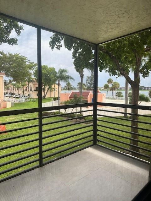20840 San Simeon Way in North Miami Beach, FL - Building Photo