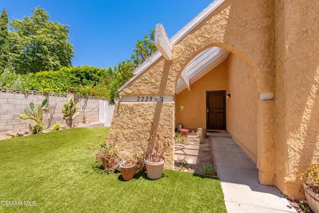 2228 Sequoia Ave in Simi Valley, CA - Building Photo - Building Photo
