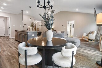 454 Mattingly Dr in Clarksville, TN - Building Photo - Building Photo