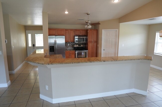 2808 Boulder Ct in Sebring, FL - Building Photo - Building Photo