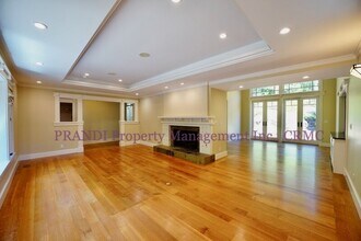 224 N Almenar Dr in Kentfield, CA - Building Photo - Building Photo