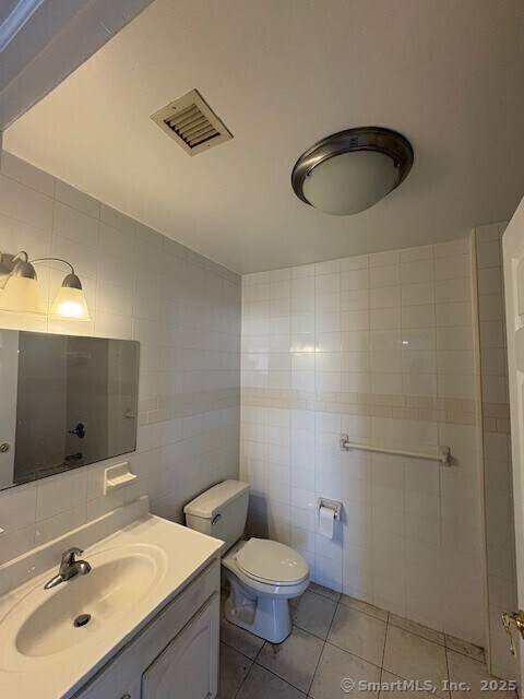 16 Franklin St-Unit -303 in Norwich, CT - Building Photo - Building Photo