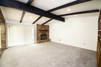 7811 South College Ave E in Tulsa, OK - Building Photo - Building Photo