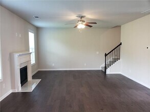 6056 Fair Winds Cv in Flowery Branch, GA - Building Photo - Building Photo