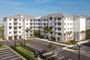 Vesada in Doral, FL - Building Photo