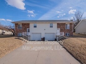 718 W Torrance St in Maryville, MO - Building Photo