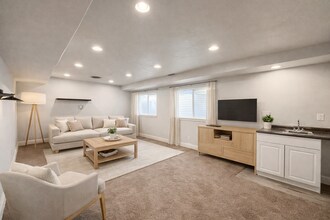 3482 W Haven Cove in Lehi, UT - Building Photo - Building Photo